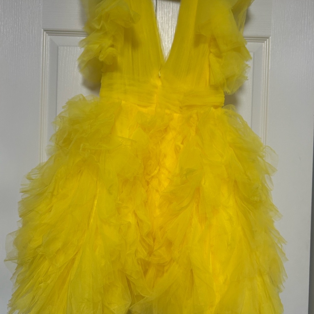 Mac Duggal Yellow Mini Dress - Picture 2 of 4